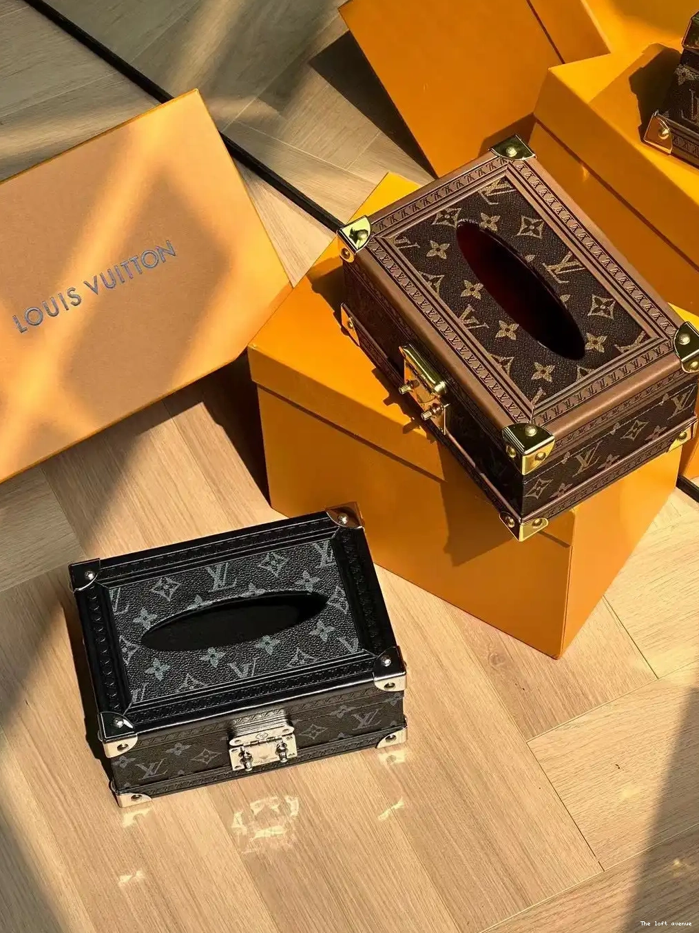 TISSUE BOX LV COVER 0510